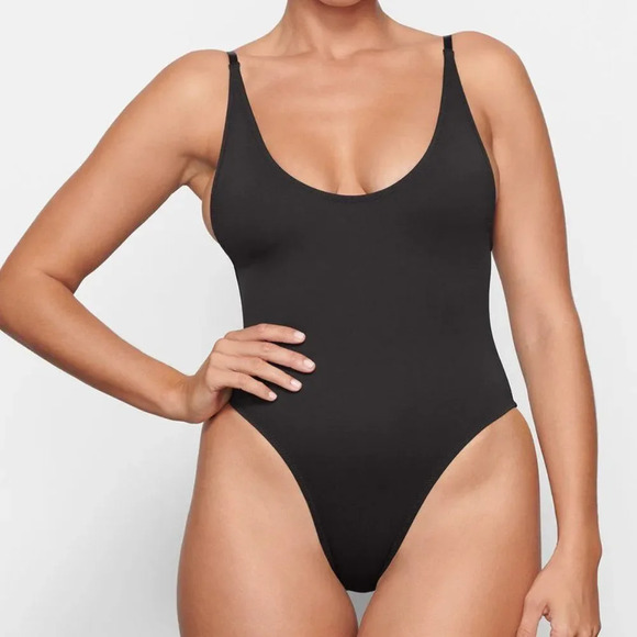 SKIMS Other - Skims Women's Onyx Signature Swim Scoop Neck One Piece Swimsuit Size Large